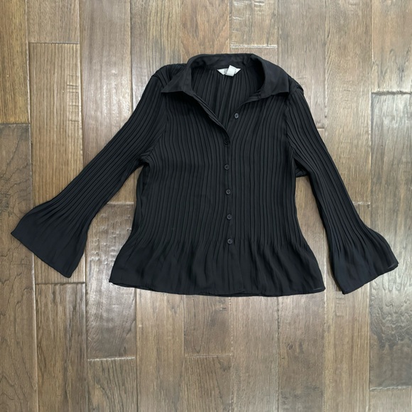 Investments Petites Button Down long Sleeve - Picture 6 of 9